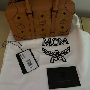 Mcm visetos crossbody